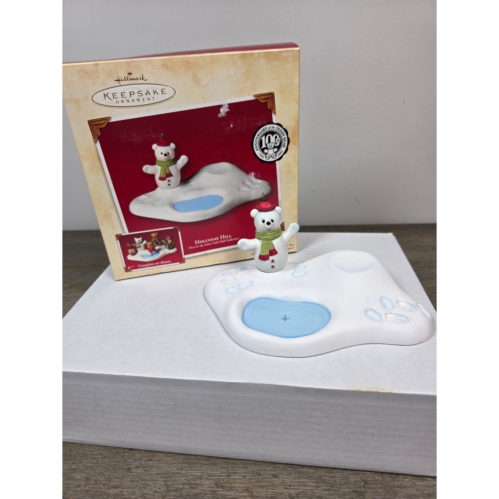 Hollyday Hill - 2002 Hallmark Keepsake Ornament First Snow Cub Club Collection